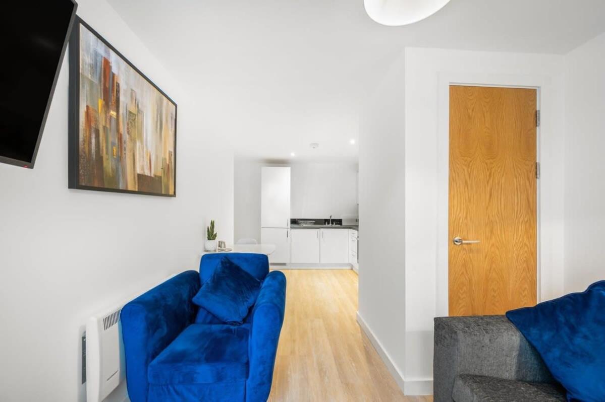 A Lovely 2 Bedroom Apartment In The Heart Of Preston เพรสตัน ภายนอก รูปภาพ